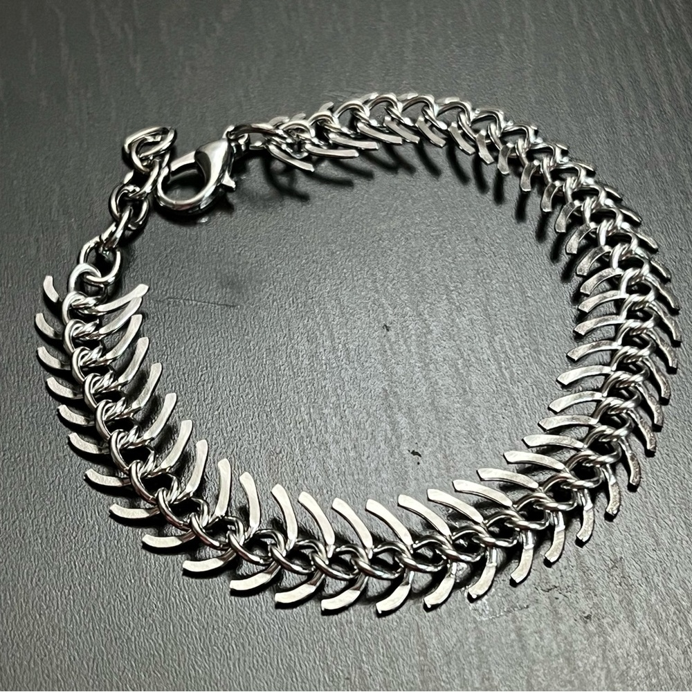 Unsex chunky silver centipede bracelet for women girls wife daughter her him